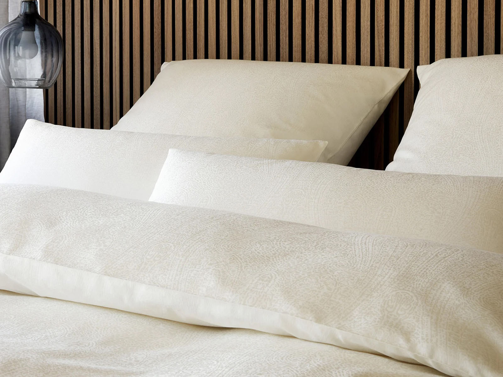 Pościel Elegante Classic Jacquard Paisley Cream 240x220