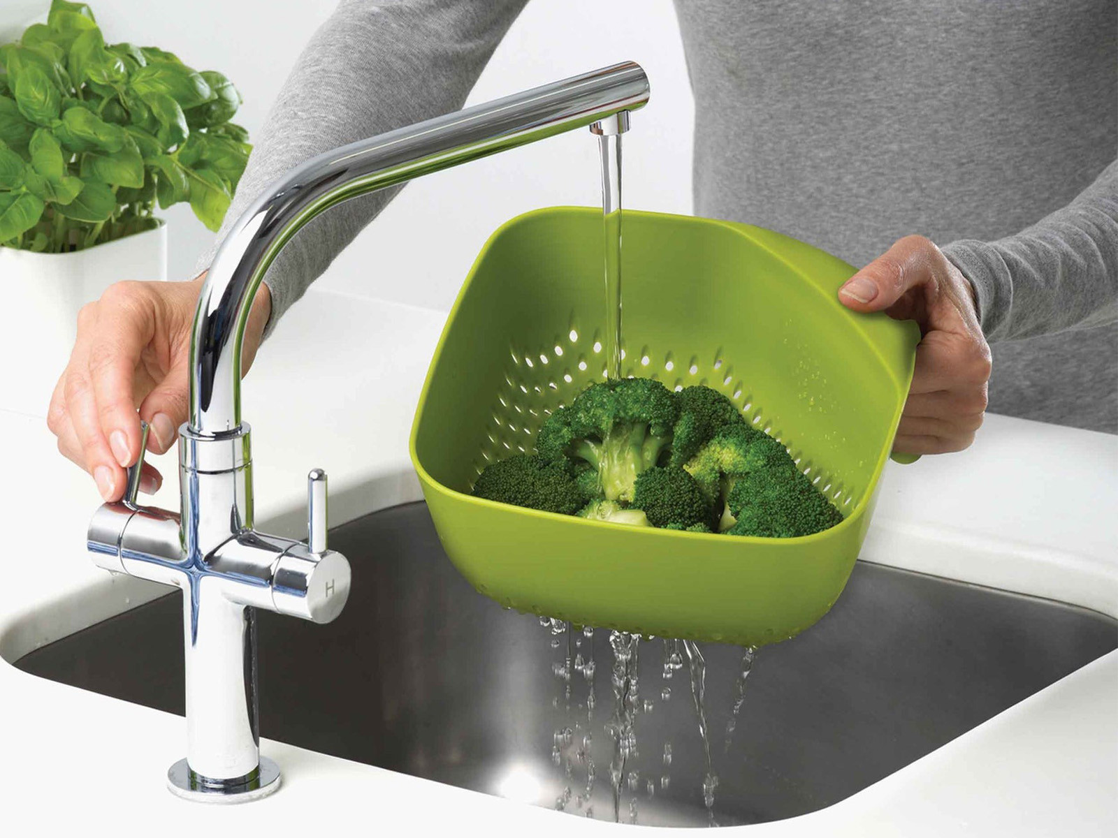 Durszlak kuchenny Joseph Joseph Square Green