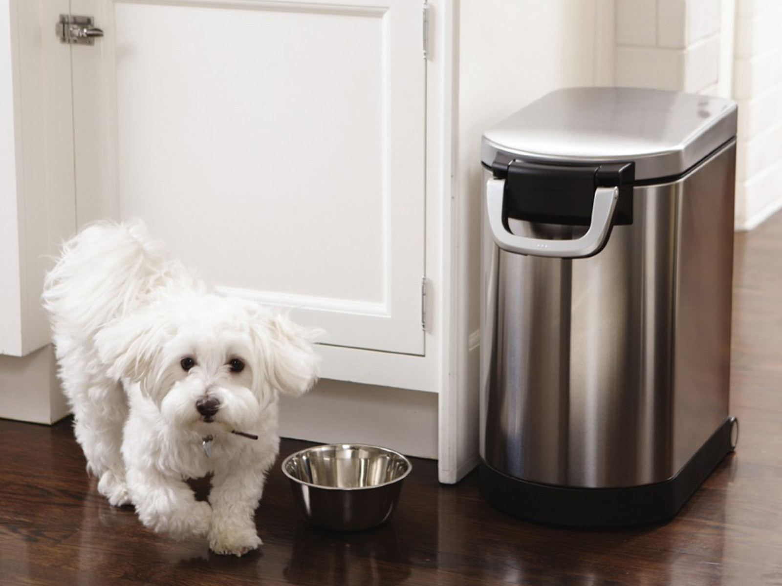 Kosz hermetyczny na karmę dla zwierząt Simplehuman Steel FPP 25 L