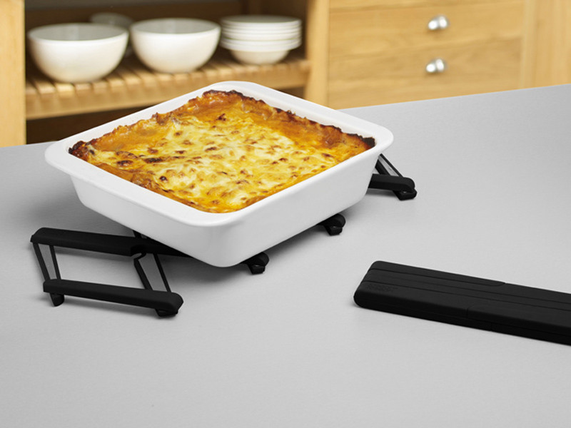 Podstawka pod naczynia Joseph Joseph Stretch Black