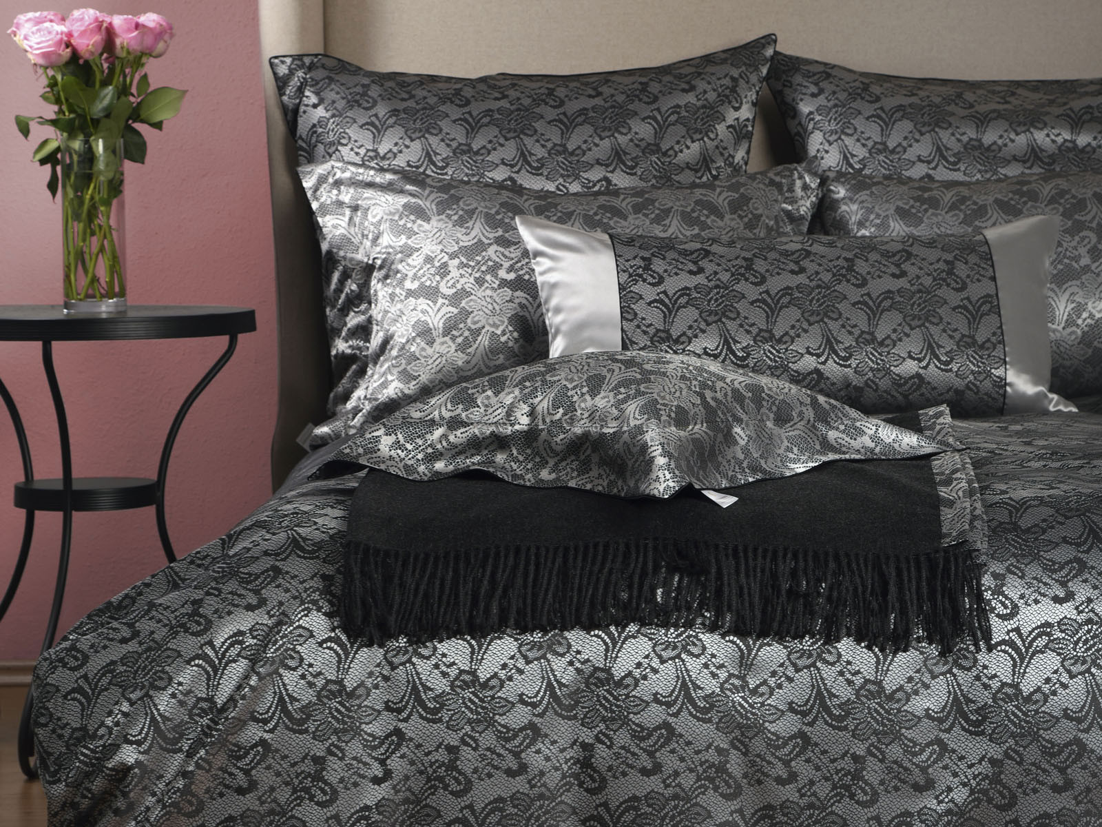 Pościel jedwabna Seidenweber Joy Black - poszewka na kołdrę do 140x220