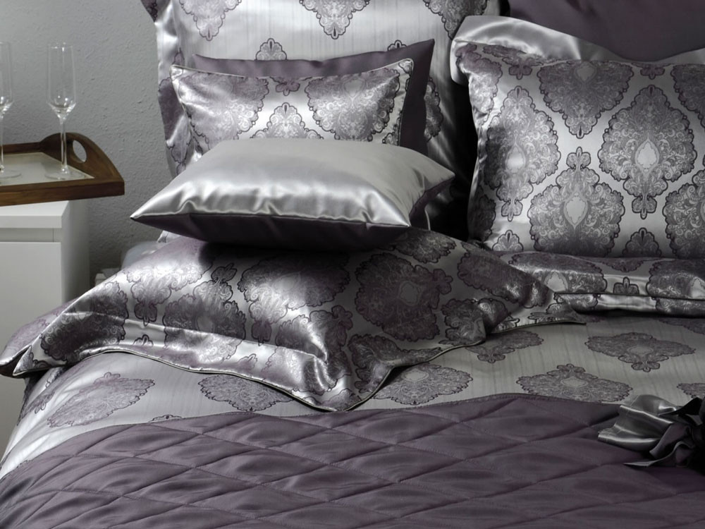 Pościel jedwabna Seidenweber Mira Blackberry - poszewka na kołdrę