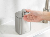 Dozownik do mydła Simplehuman Silver Agion® 473 ml..