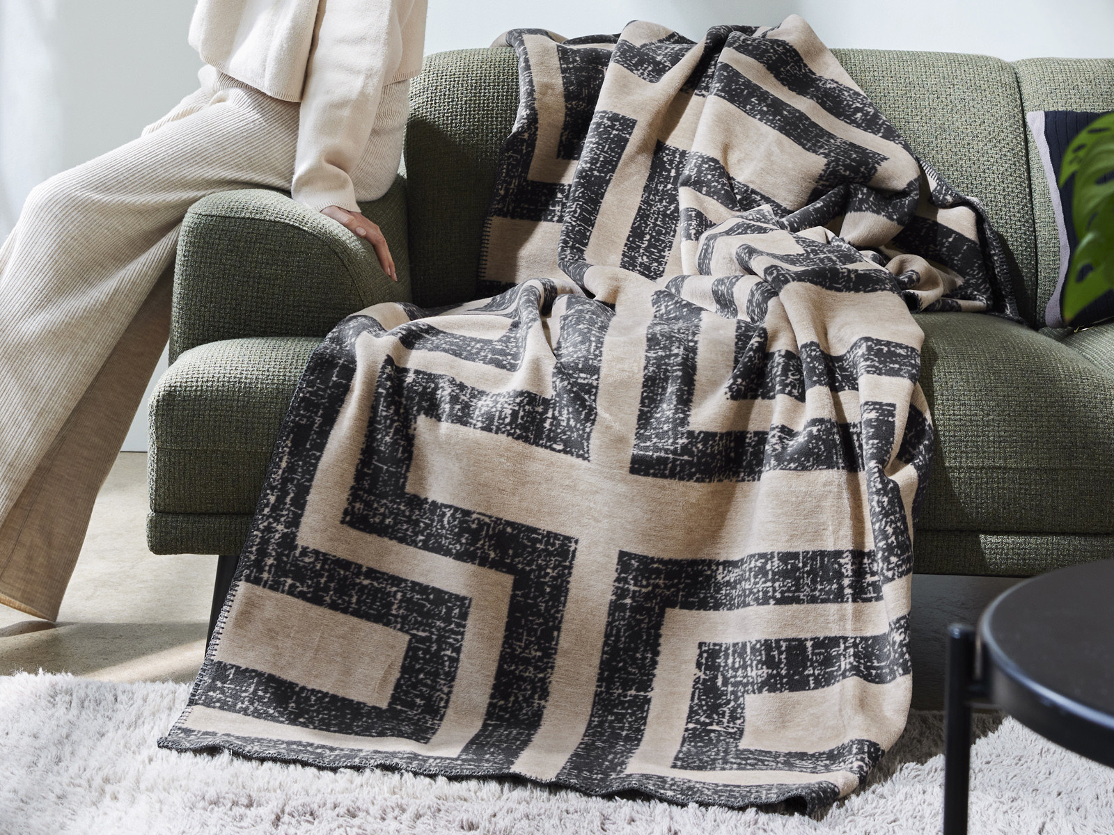 Koc Ibena 2025 Dairut Brown 150x200