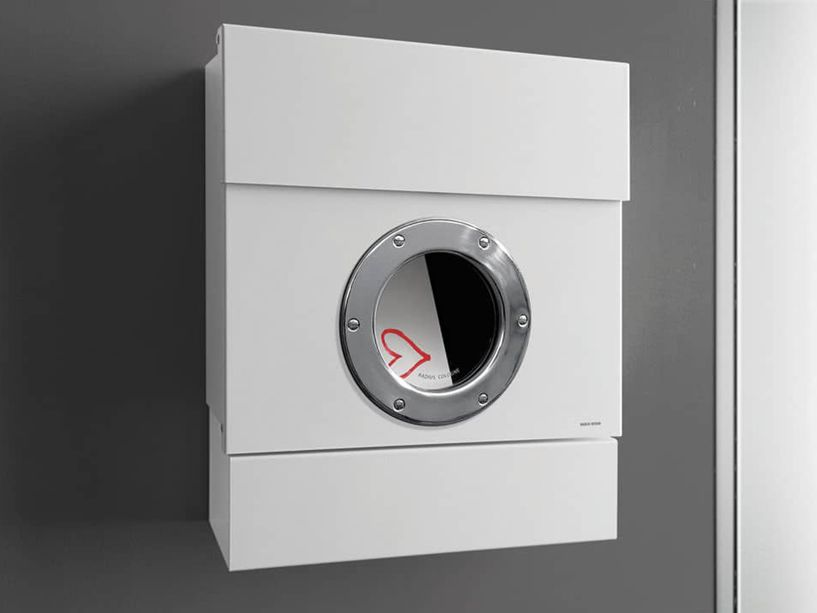 Skrzynka na listy z okienkiem Radius Letterman II White z gazetownikiem