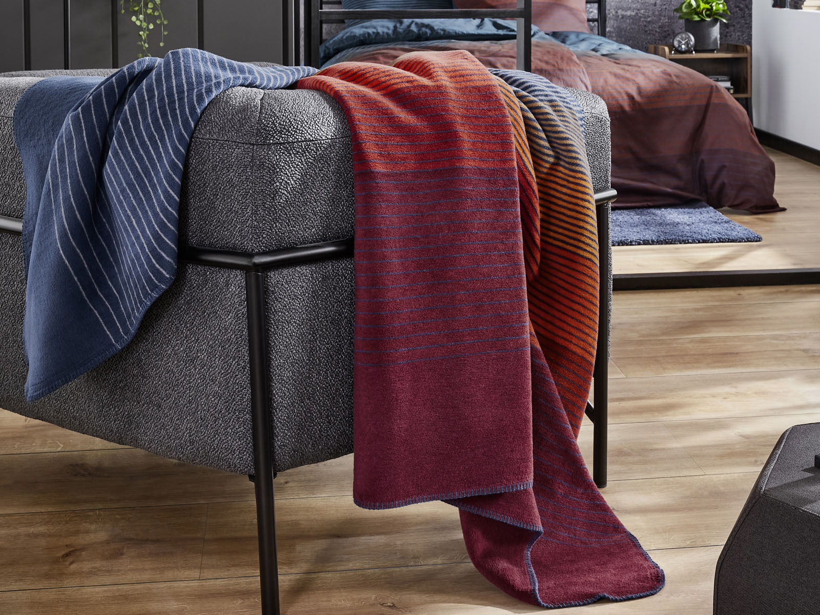 Koc Bugatti Jacquard Stripes Sunset 150x200