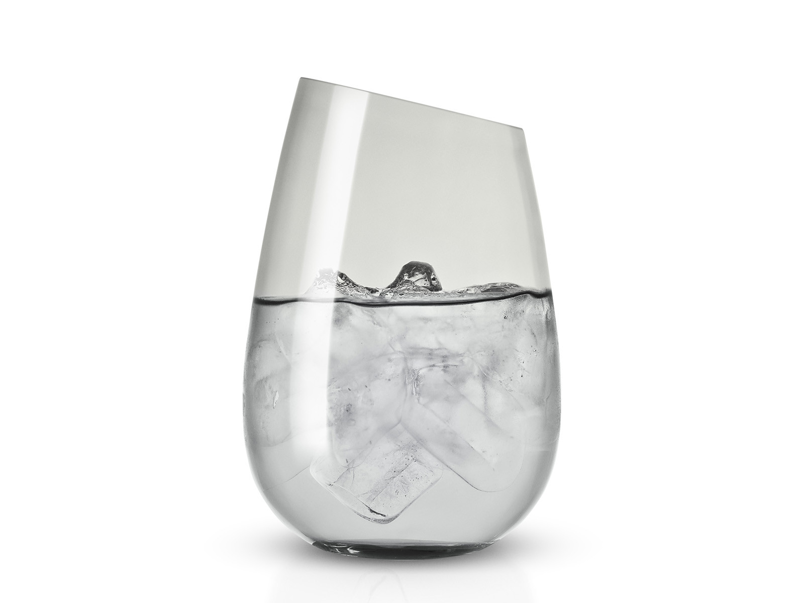 Szklanka do wody i drinków Eva Solo Trio Tumbler Smoke 480ml