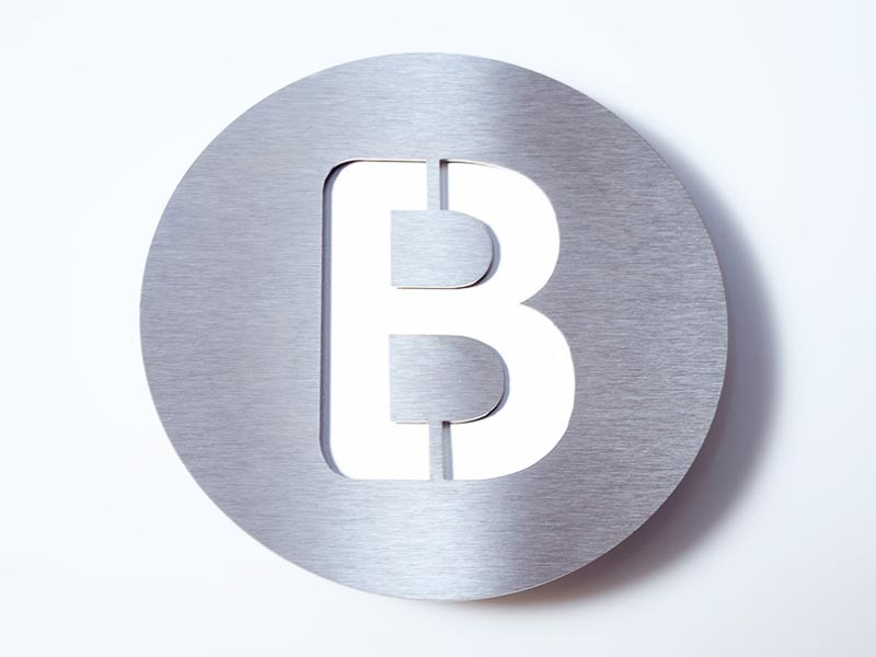 Tabliczka literowa Radius B White