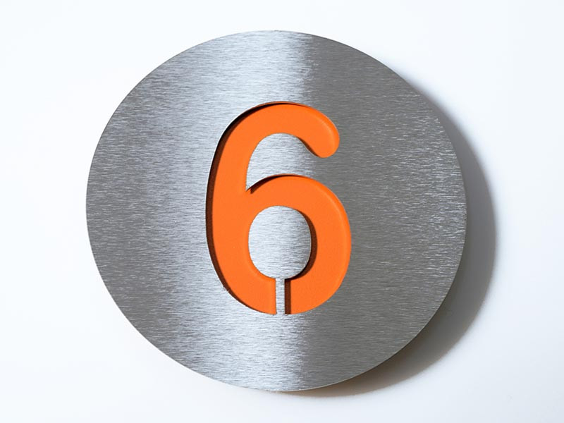 Tabliczka numeryczna Radius 6 Orange