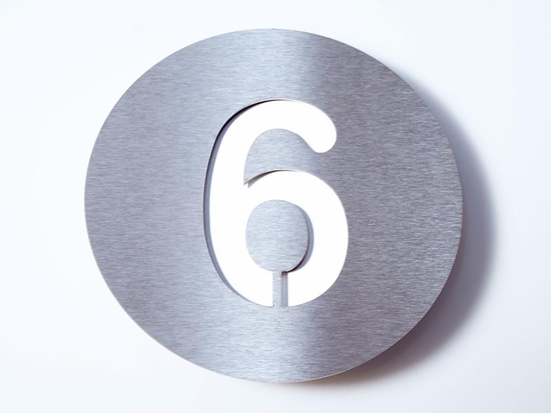 Tabliczka numeryczna Radius 6 White